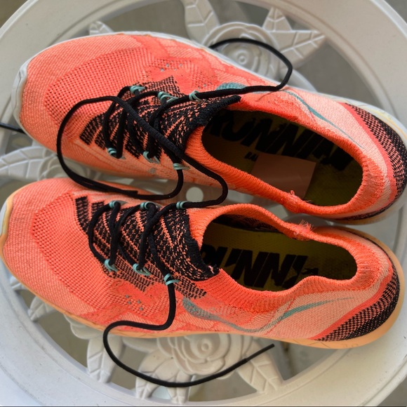 Nike - Free 3.0 Flynit sneakers (peach color) - Picture 5 of 12